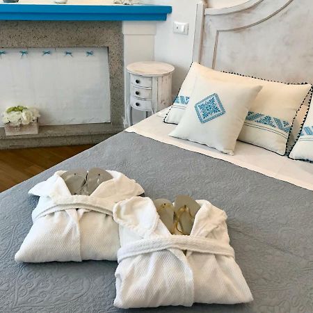 Palmasera Charming Rooms Cala Gonone Buitenkant foto