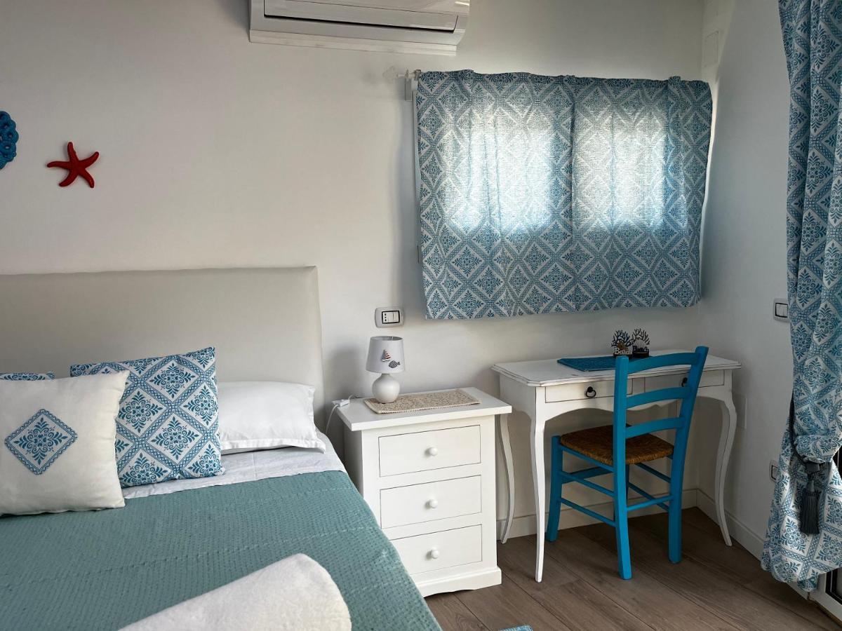 Palmasera Charming Rooms Cala Gonone Buitenkant foto
