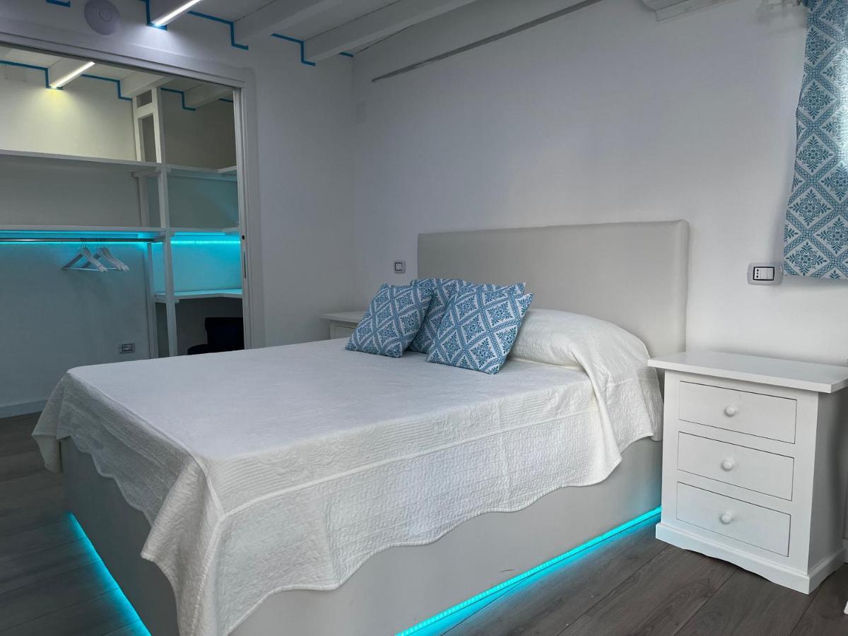 Palmasera Charming Rooms Cala Gonone Buitenkant foto