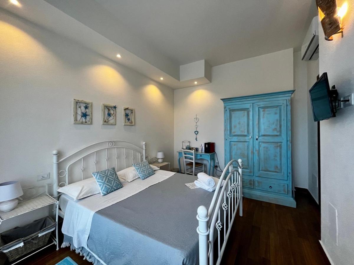 Palmasera Charming Rooms Cala Gonone Buitenkant foto