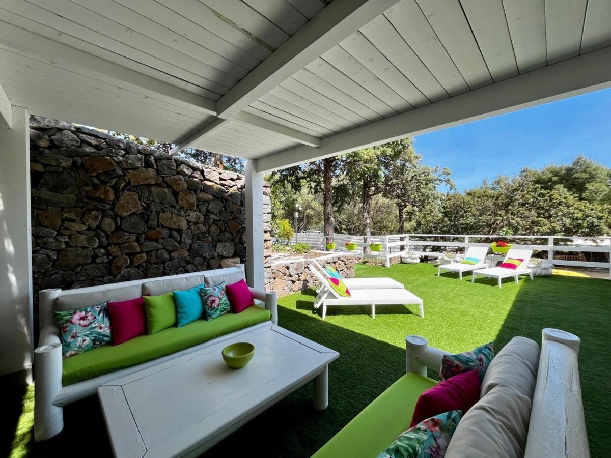 Palmasera Charming Rooms Cala Gonone Buitenkant foto