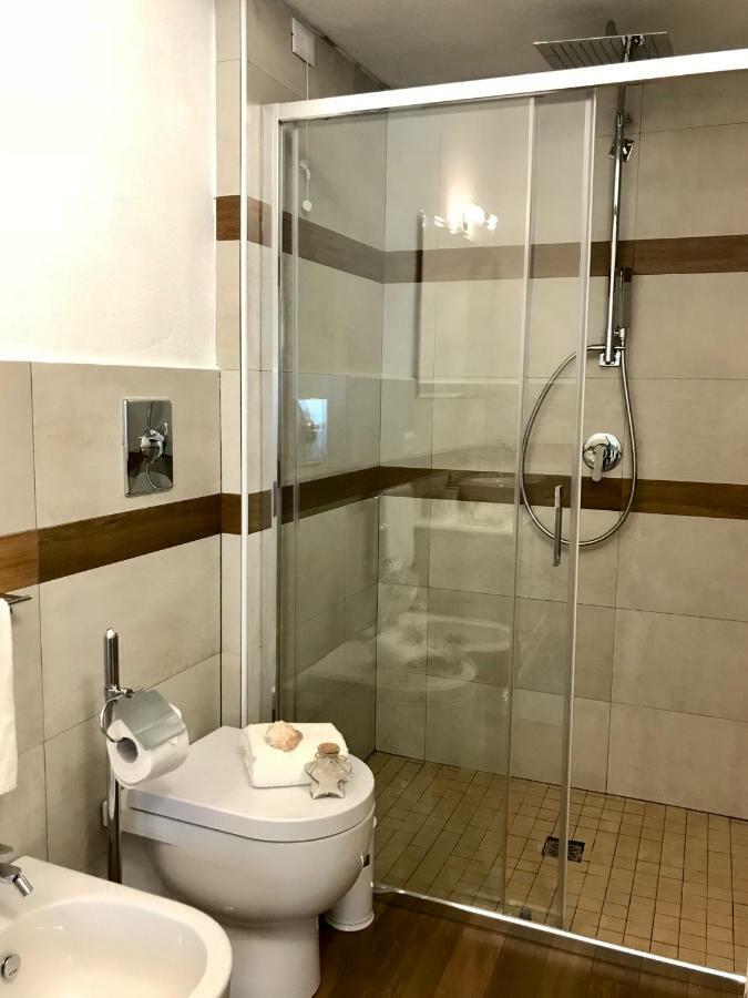 Palmasera Charming Rooms Cala Gonone Buitenkant foto