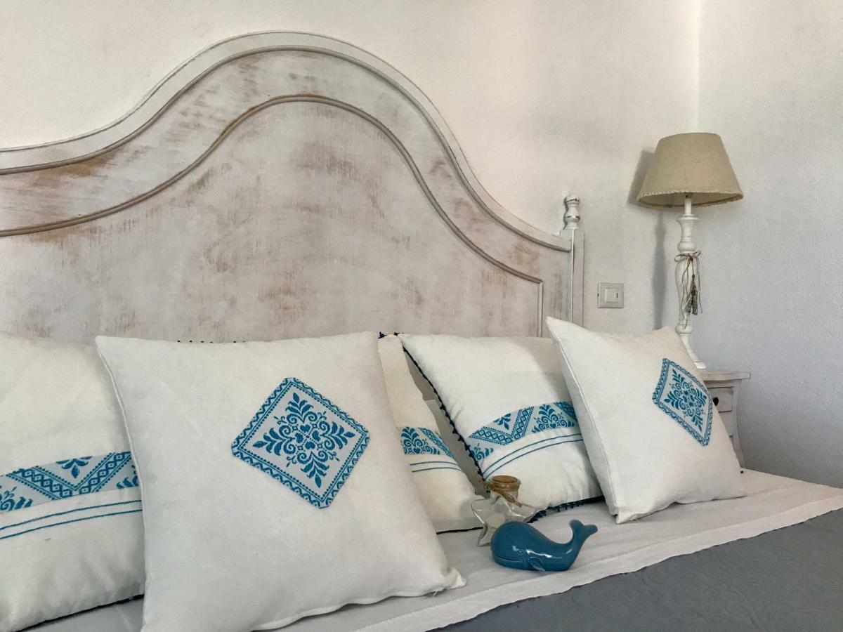 Palmasera Charming Rooms Cala Gonone Buitenkant foto